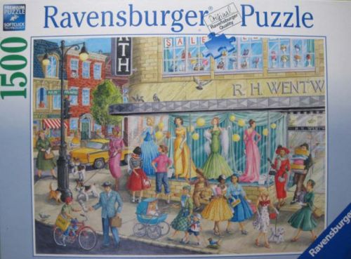 Sidewalk Fashion (6548)